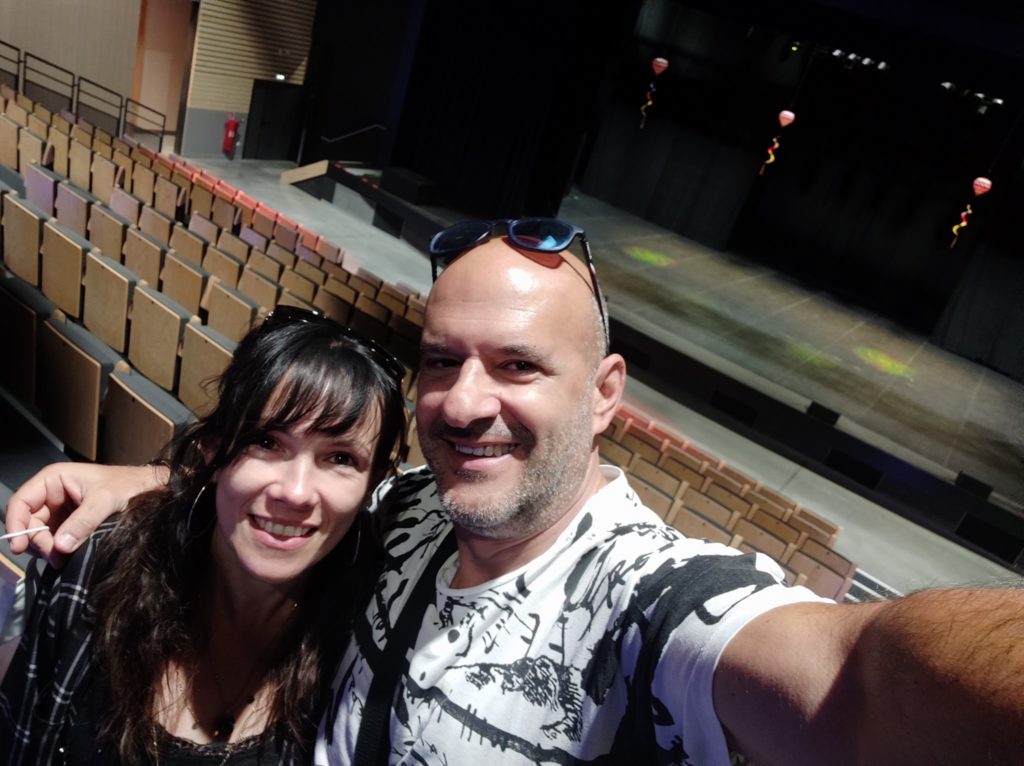 Cours de danse ; stages ; DJ animation ; démonstration ; compétition ; Pierrelatte ; Montélimar ; Viviers ; Bollène ; Pont saint esprit ; Donzère ; Saint paul trois chateaux ; Drôme ; Ardèche ; Gard ; Vaucluse ; Danses de société ; danses de salon ; latino ; latines ; salsa ; bachata ; kizomba ; valse ; musette ; rock.