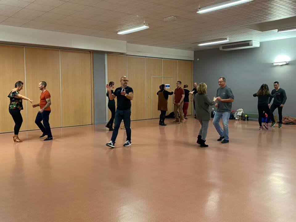 Cours de danse ; stages ; DJ animation ; compétition ; Pierrelatte ; Montélimar ; Viviers ; Bollène ; Pont saint esprit ; Donzère ; Saint paul trois chateaux ; Drôme ; Ardèche ; 