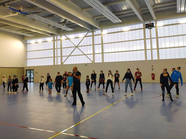 Cours de danse ; stages ; DJ animation ; compétition ; Pierrelatte ; Montélimar ; Viviers ; Bollène ; Pont saint esprit ; Donzère ; Saint paul trois chateaux ; Drôme ; Ardèche ; 